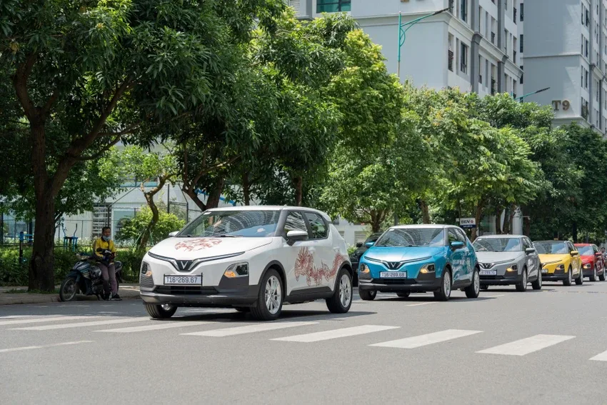Chi Phí Sở Hữu Xe Điện VinFast Tại TP HCM: Tính Toán Thực Tế